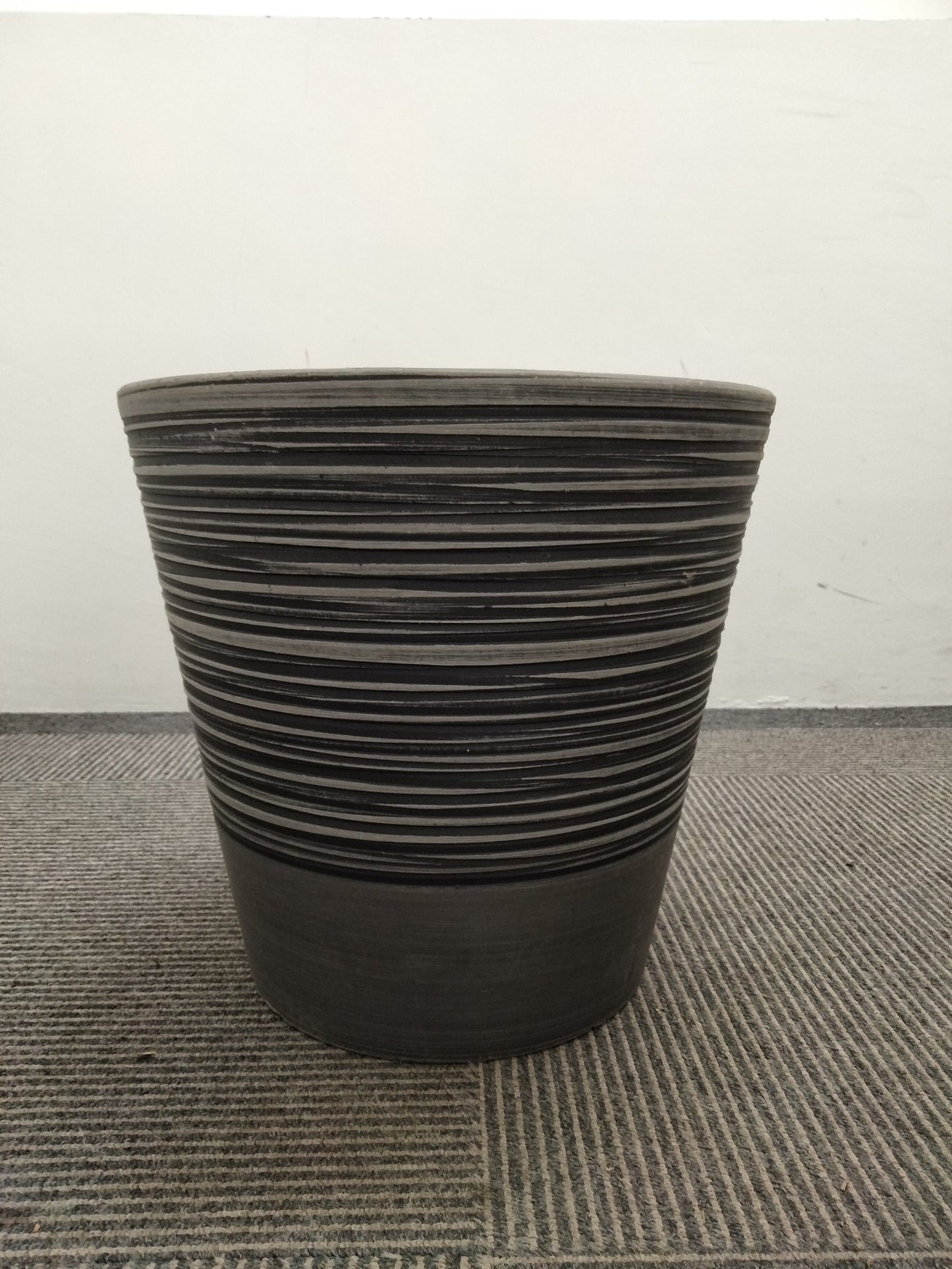 《CV_0001 鉢カバー》鉢カバー（強化プラスチック）