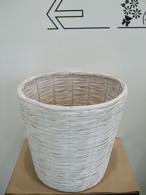 白色鉢